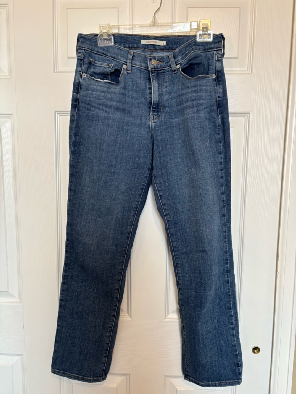 Levi's Women's Straight-Leg Jeans in Medium Blue Wash